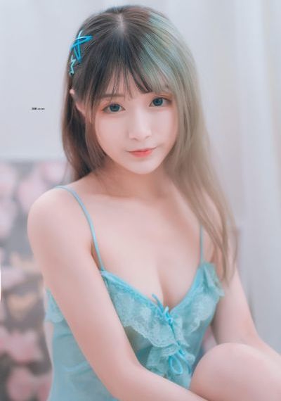漂亮的女保姆