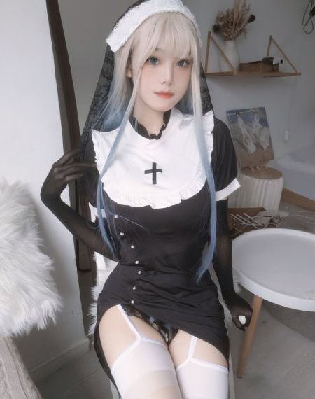 隔壁姐妹们