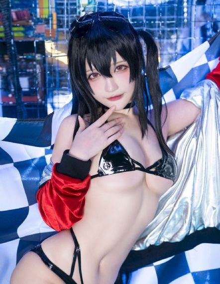 年轻的妈妈朋友