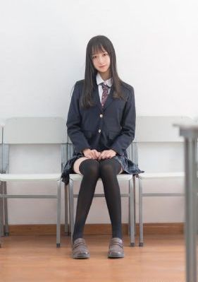 年轻女教师4hd中字免费观看